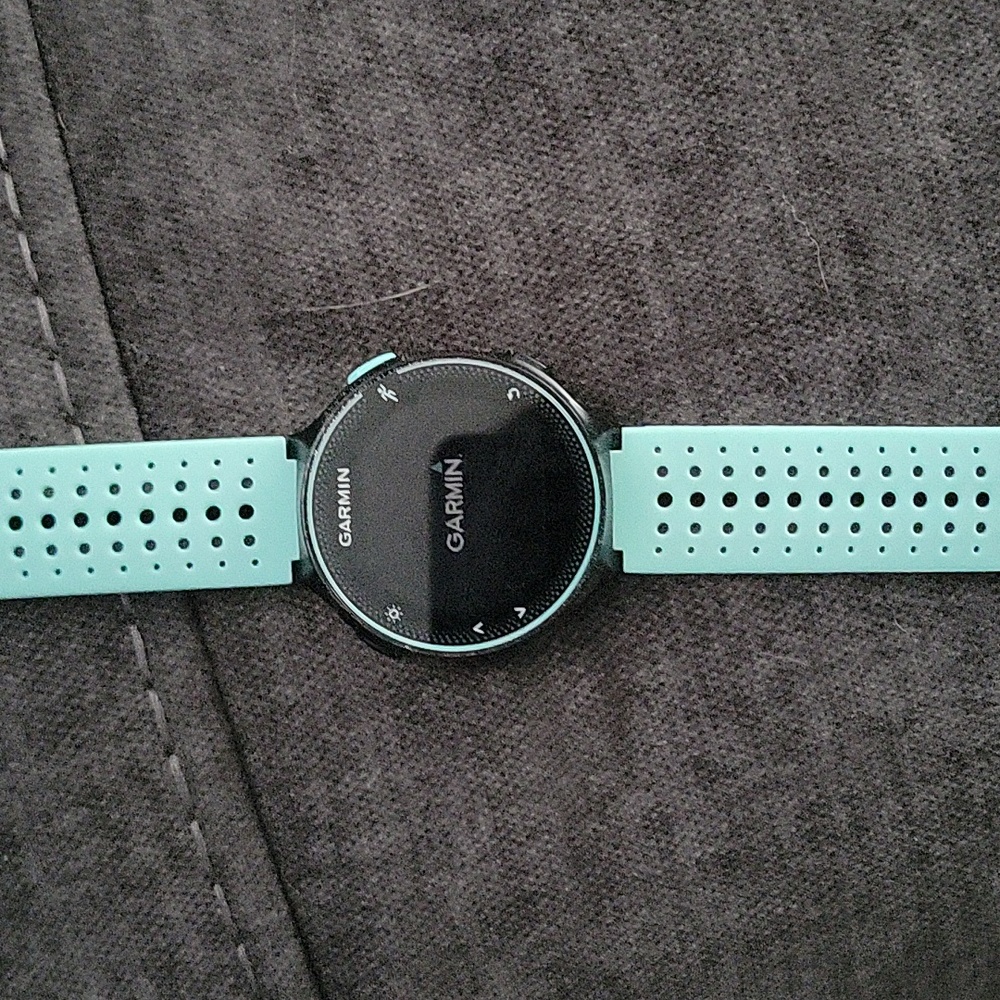 Garmin Forerunner 235